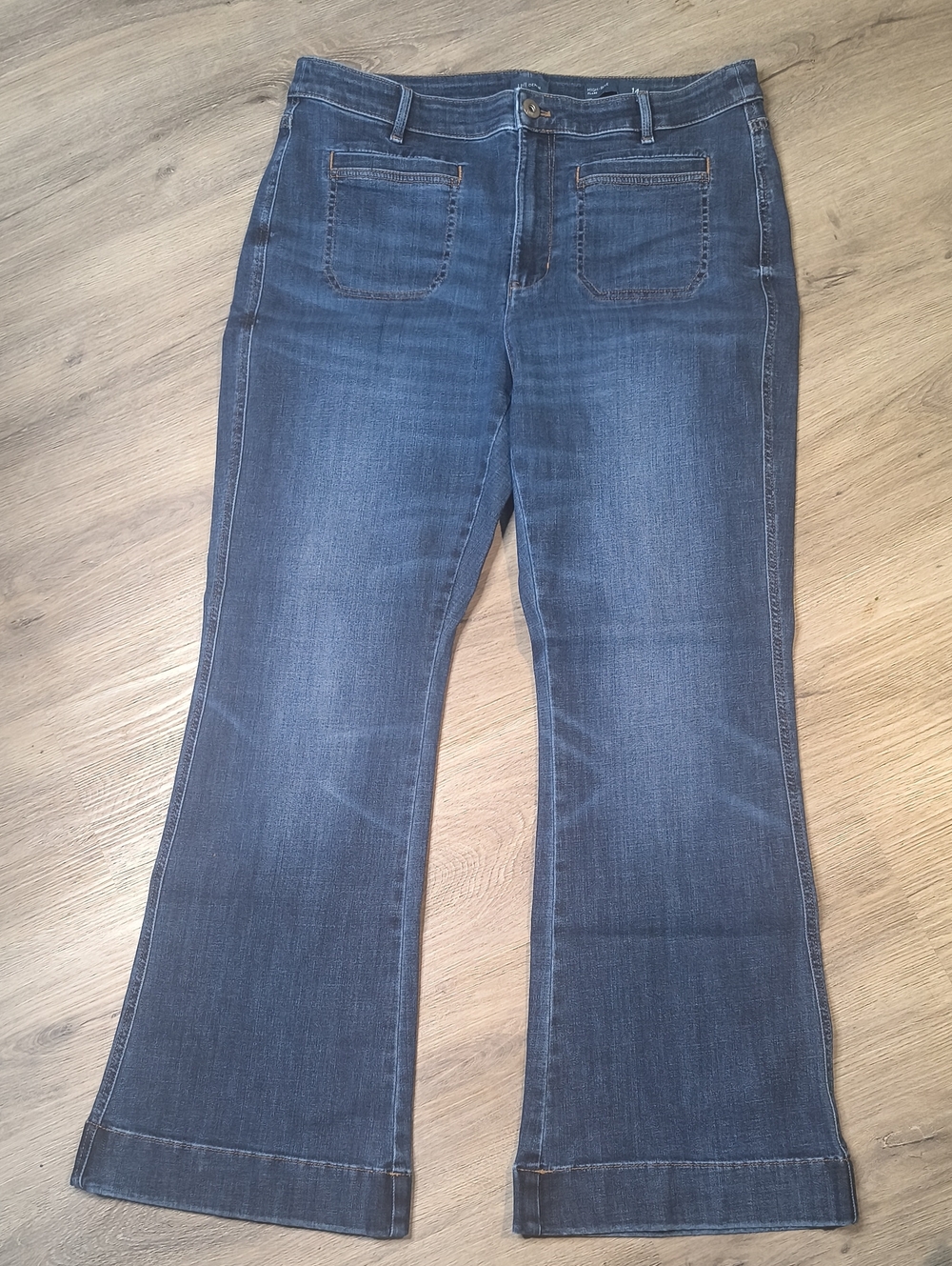 S1155 High Rise Flare w/30" Inseam π J.Jill Women's Size 14 Jeans - Picture 2 of 12